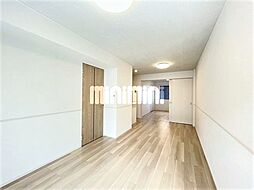 カーサ・アティラン　B 103 1階1LDKのリビング/ダイニング