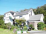 五十鈴ケ丘駅より徒歩17分 築33年6ヶ月 3階建の賃貸物件