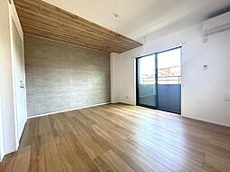 ウルバーノ 105 1階1Kのリビング/ダイニング