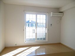 クローバー・MIIA 2階1LDKのリビング/ダイニング