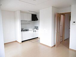 ナイトII 1階1LDKのリビング/ダイニング