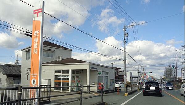 画像24:郵便局「松阪駅部田郵便局まで510m」