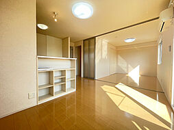 Ｔｒｏｉｓ　Ｊｏｕｒｓ　I 1階2LDKのリビング/ダイニング