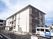 松阪駅より徒歩26分 築2年1ヶ月 3階建の賃貸物件