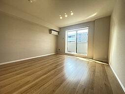 シャーメゾン松阪中央 205 2階1LDKのリビング/ダイニング