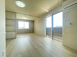 ディーシャンブル大黒田 202 2階2LDKのリビング/ダイニング