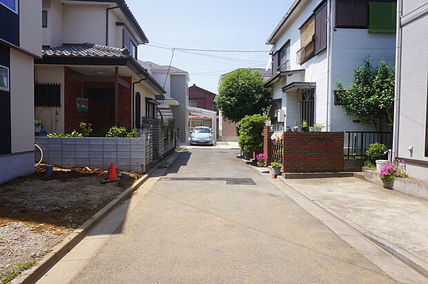 小・中学校徒歩圏内でお子様の通学も安心の立地　