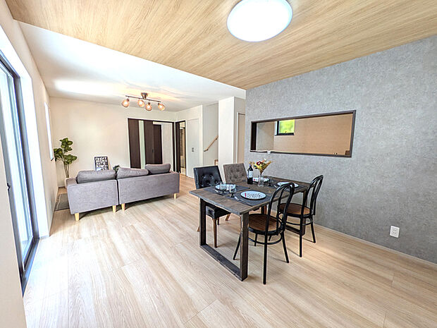 家族みんなが集まるLDKは広々約19.5帖