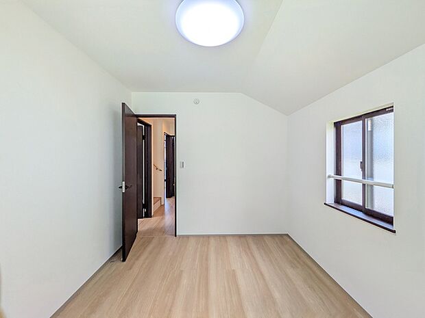 全居室2面採光につきとても明るいお部屋です