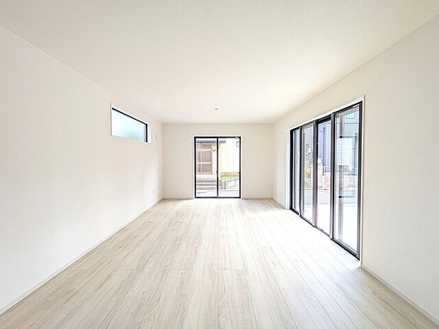 家族が集まるLDKは広々23.5帖