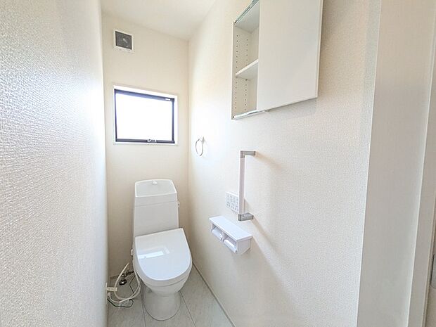 2階にもトイレがございます