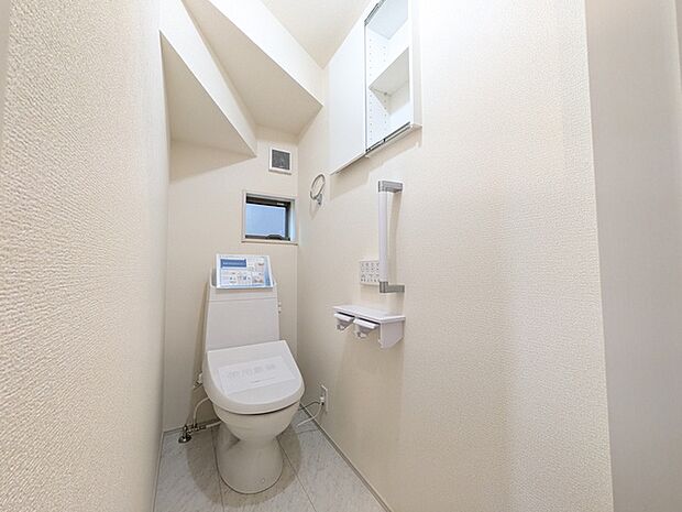 操作簡単のパネル式ウォシュレットタイプ