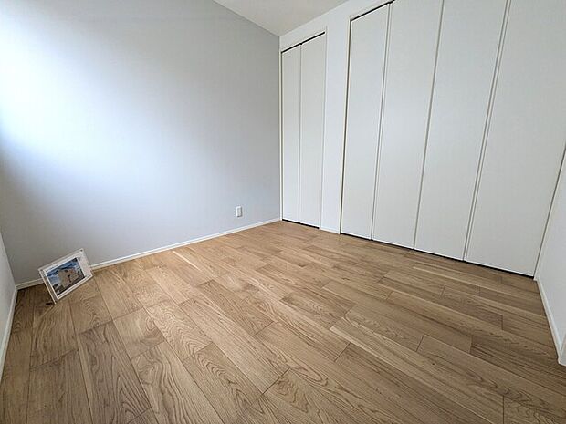 収納2箇所付き洋室約4.5帖