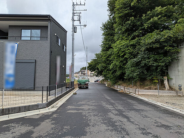 南東南西角地に面しており採光・通風良好