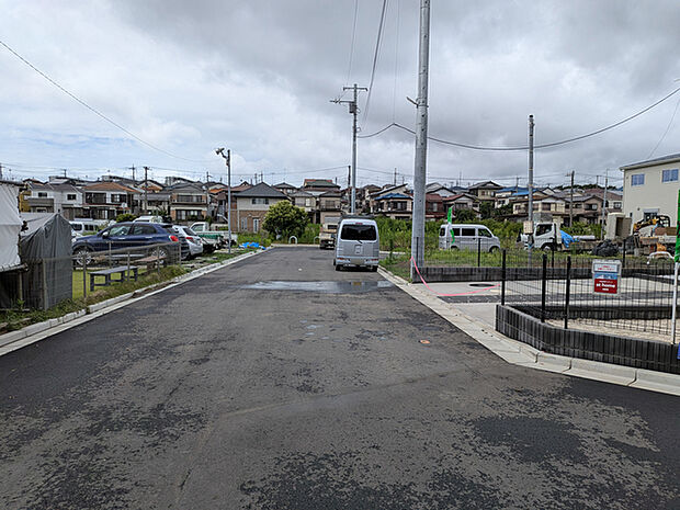 坪井小学校徒歩5分・坪井中学校徒歩6分と安心の子育て環境