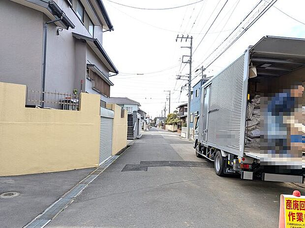2路線3駅利用可能で通勤通学に便利な立地