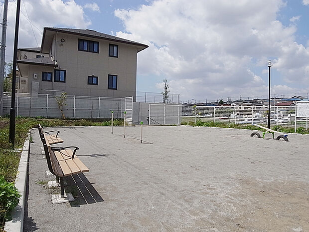 坪井町2号公園160m徒歩2分