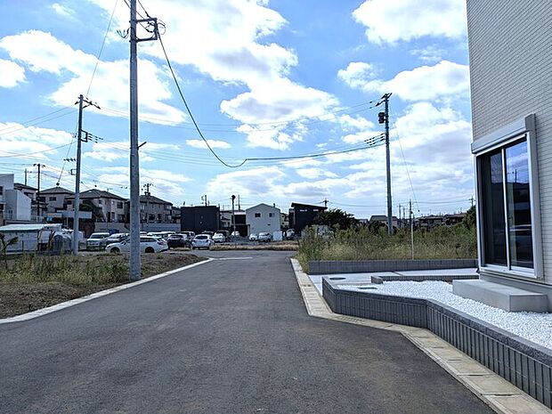 小学校・中学校徒歩圏内で安心の子育て環境♪