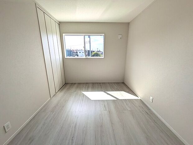 全居室収納スペースがついております