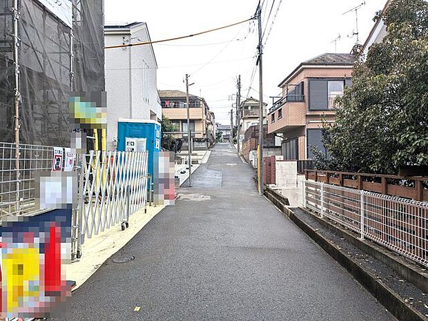 前面道路幅員4ｍ・間口約8.51ｍに接道