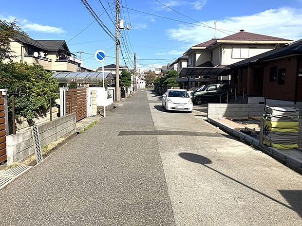 小学校・中学校ともに徒歩5分圏内で子育て環境も安心♪