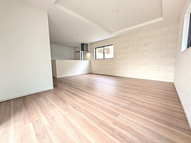 LD部分は採光性・通気性に優れた折上天井採用