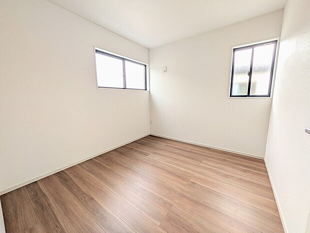 全室2面採光につき陽当たり・通風ともに良好◎