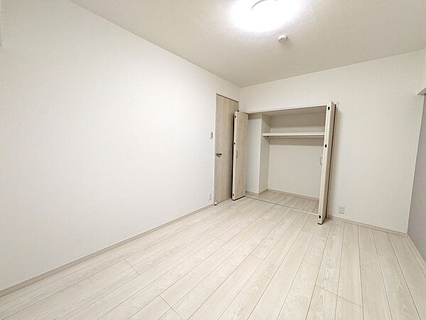 北側洋室約6帖