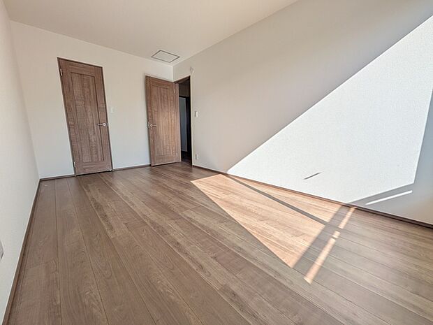 主寝室は約7.5帖