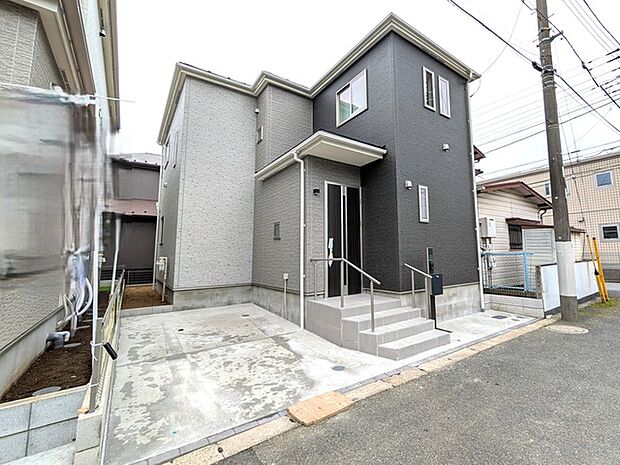 敷地面積約109.38？・建物面積95.43？の4LDK