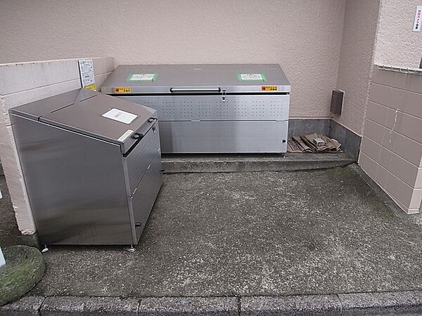 ゴミ置き場