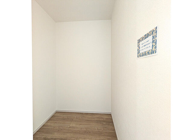 衣類や小物等様々なものが収納可能です
