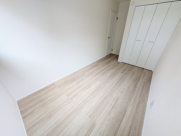 各居室収納があり、お部屋がスッキリ片付きます
