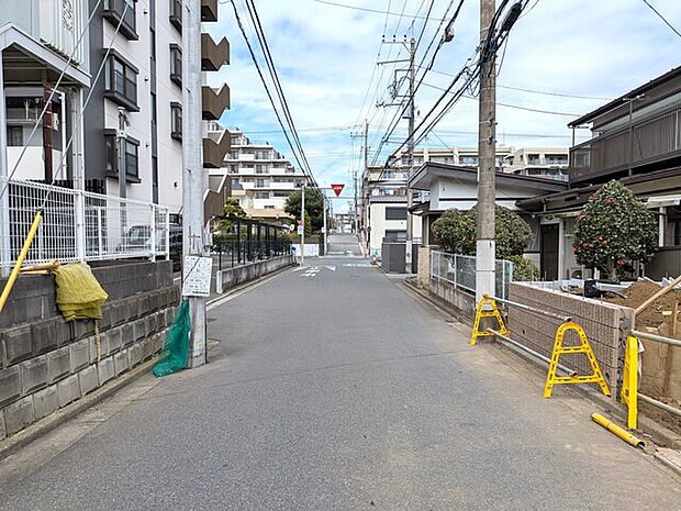 日々のお買い物に便利な商業施設が徒歩圏内に揃っております♪