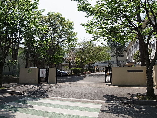 船橋市立習志野台中学校750m徒歩10分