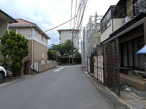 2路線3駅利用可能で通勤通学に便利な立地