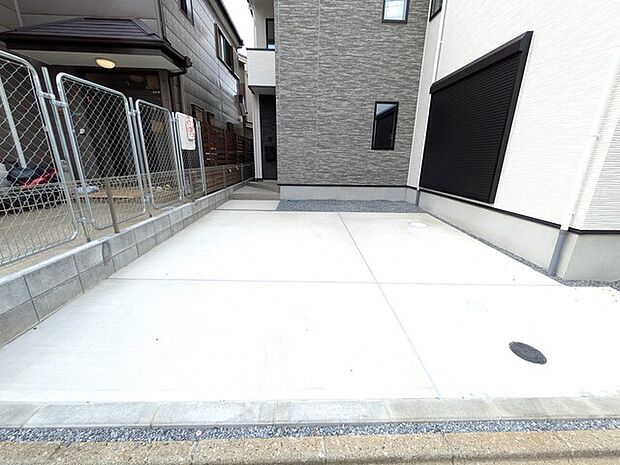 駐車スペース2台分(車種による)