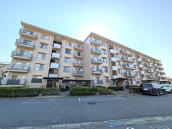 緑豊かな団地物件です