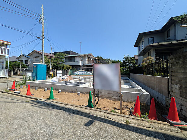 北東・北西角地に位置しており、採光・通風ともに良好