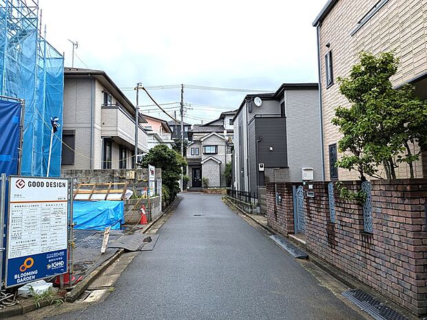 京成松戸線「高根木戸」駅徒歩9分　東葉高速鉄道「北習志野」駅徒歩16分