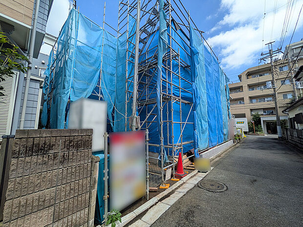 日々のお買い物に便利な商業施設が徒歩圏内に揃っており生活住環境良好です