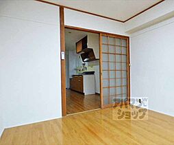 京阪本線 出町柳駅 徒歩23分の賃貸マンション 4階1DKのリビング/ダイニング