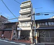 エリア・ドゥ 1階 築29年8ヶ月の賃貸物件