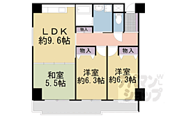 京都地下鉄東西線 京都市役所前駅 徒歩4分