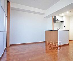 京阪本線 神宮丸太町駅 徒歩10分の賃貸マンション 5階1LDKのリビング/ダイニング