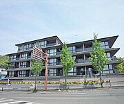 松ヶ崎駅より徒歩13分 3階 築3年11ヶ月の賃貸物件