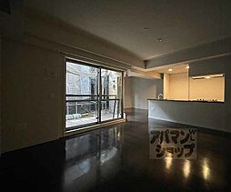 京都市営烏丸線 丸太町駅 徒歩3分の賃貸マンション 4階3LDKのリビング/ダイニング