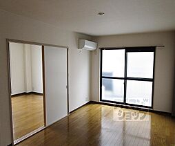 グランドールワタナベI 301 3階1LDKのリビング/ダイニング