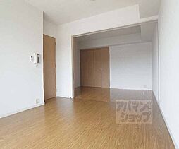 京阪本線 神宮丸太町駅 徒歩14分の賃貸マンション 1階1LDKのリビング/ダイニング