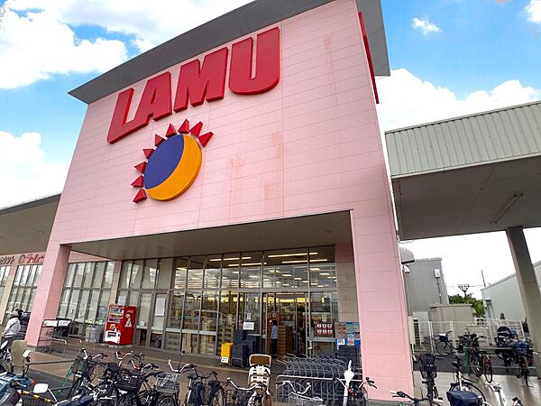 ラ・ムー此花店まで徒歩16分